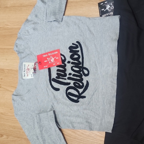 True Religion Long sleeve Crop bundle - Picture 4 of 4